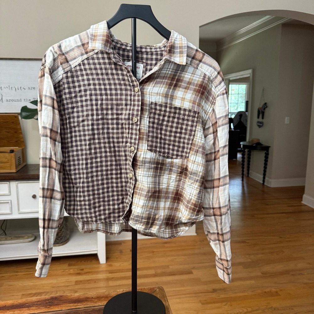 American Eagle Mixed Plaid Patchwork Cropped Button Down Shirt Brown Small